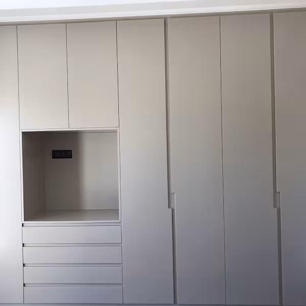 Εντοιχιζόμενη Γκρι Ντουλάπα με Συρτάρια & Ανοιχτή Εσοχή ∣ Custom, Ντουλάπες δωματίων, Εντοιχιζόμενη ντουλάπα, Γκρι ξύλινη ντουλάπα, Συρτάρια, Ανοιχτή εσοχή, Custom ντουλάπα